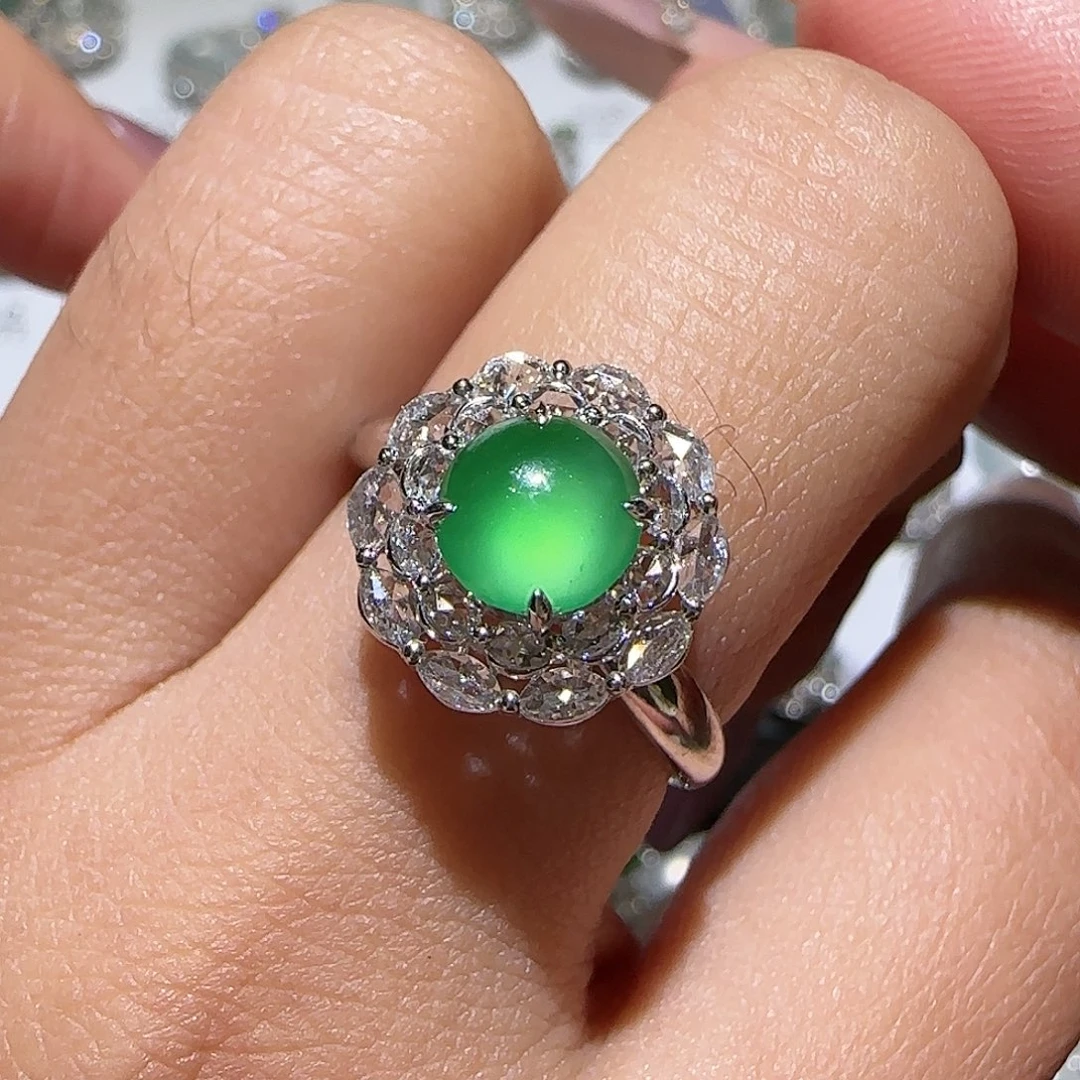 【闪购商品】18K金镶嵌戒指翡翠天然