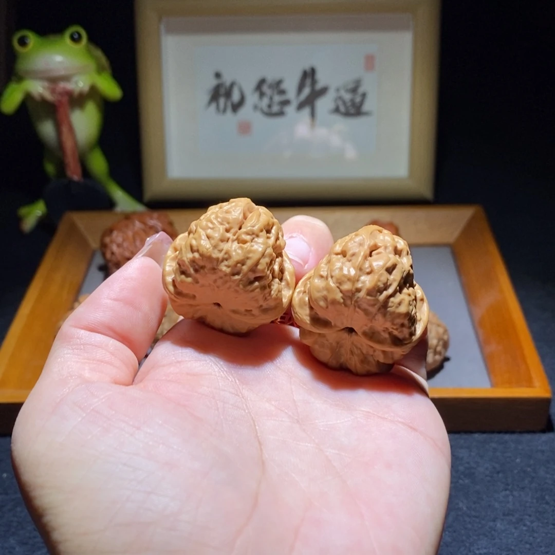 文玩核桃吊坠蛤蟆头32