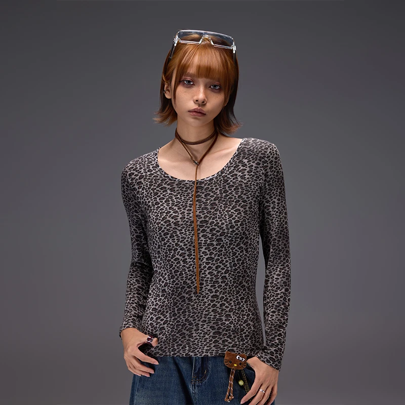 U字领长袖褶皱休闲豹纹T恤复古圆领常规袖Q52916