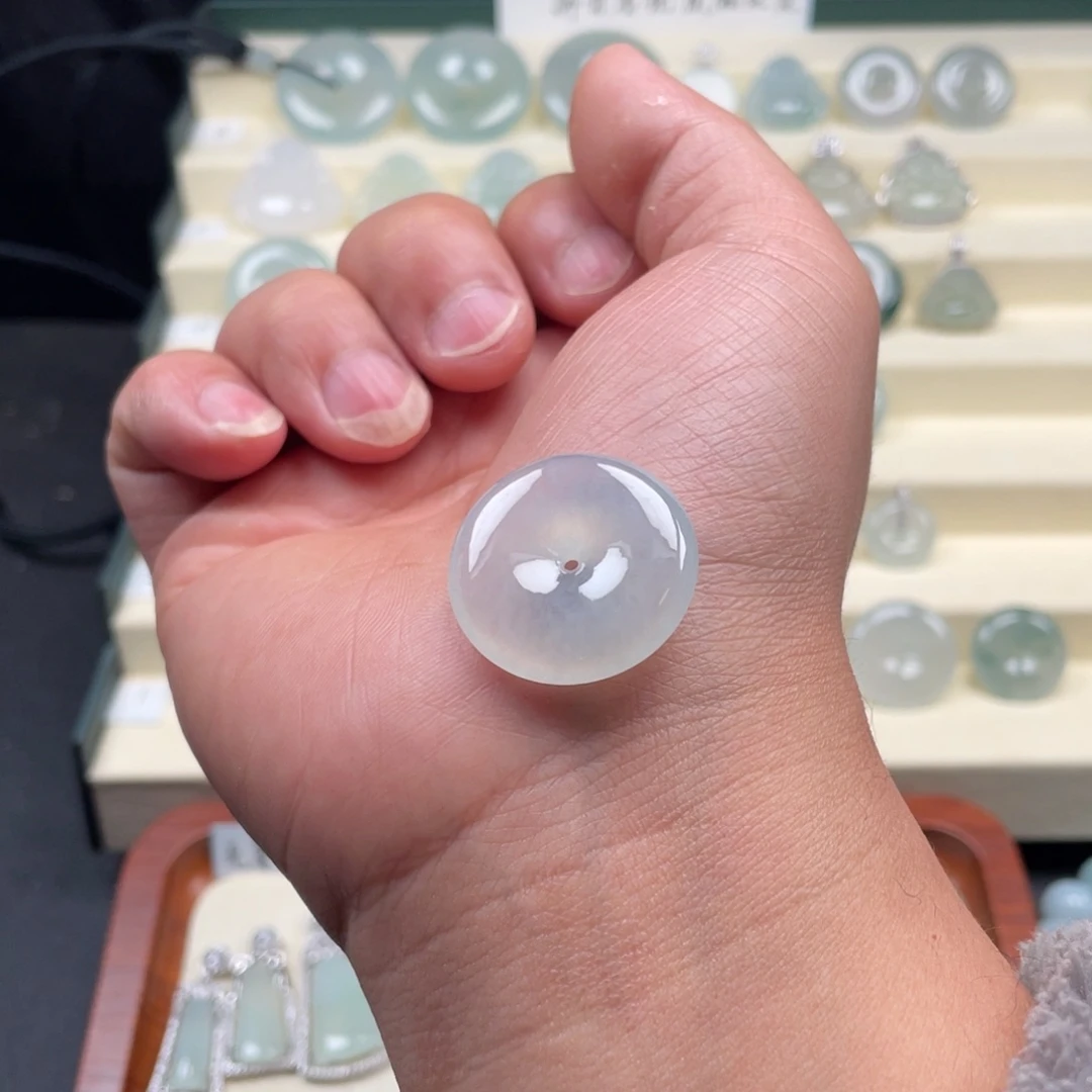 翡翠未镶嵌颈饰556778875443567