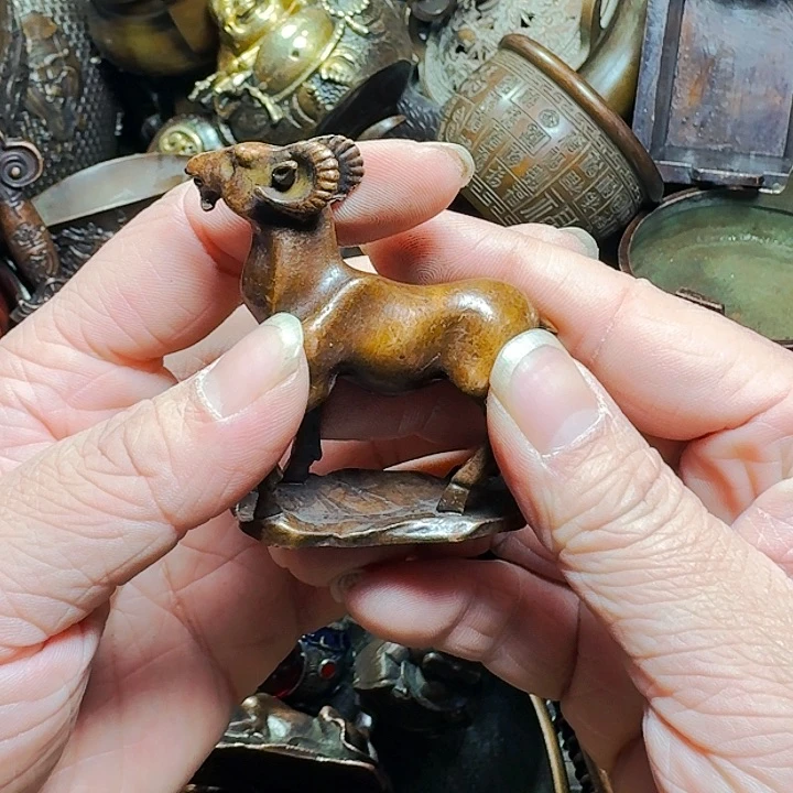 铜器摆件收收藏藏