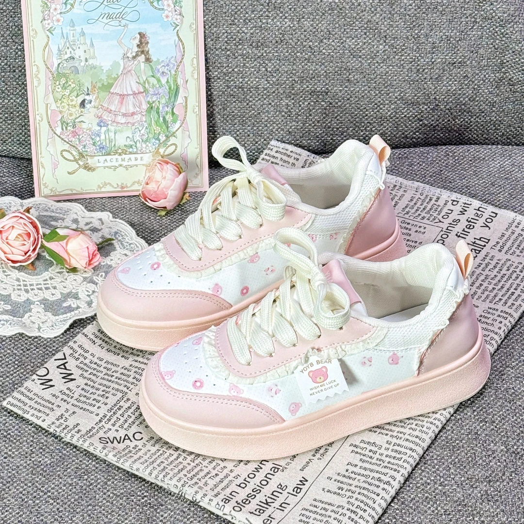新款2025夏季板鞋蕾丝边可爱小熊少女百搭休闲运动小白鞋配裙子女
