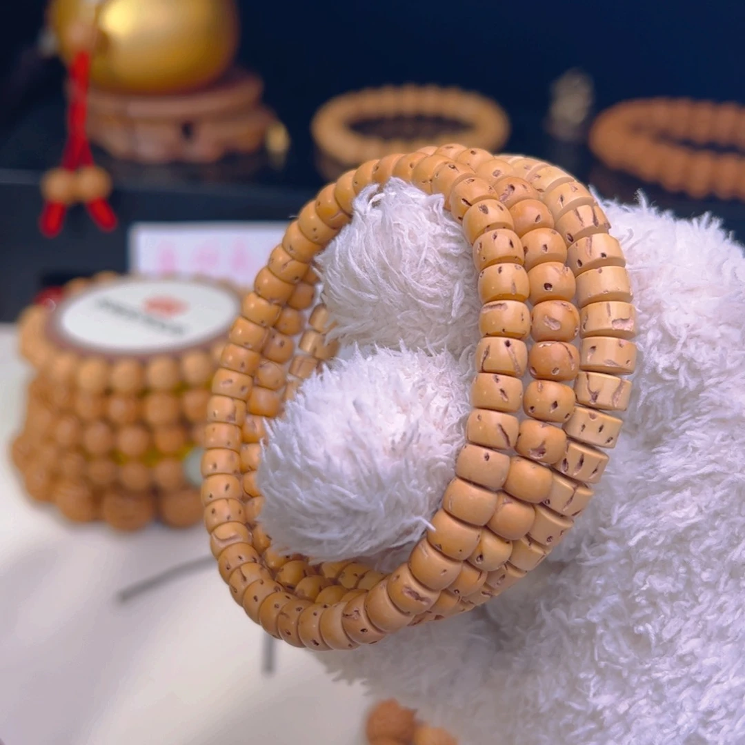 桃核手串盘锦桃核隔壁