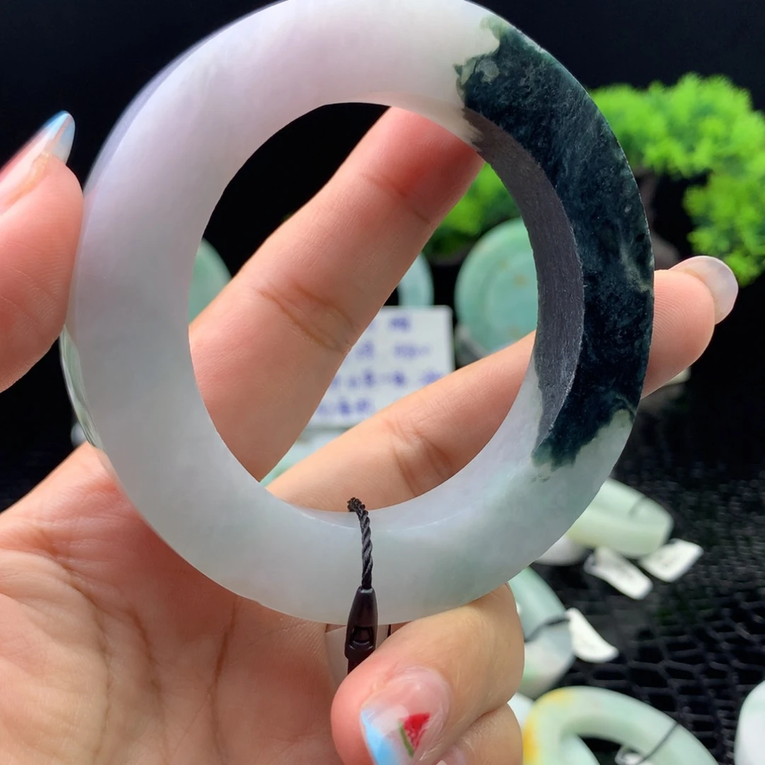 鱼***摆未镶嵌纯天然A货翡翠定制翡翠