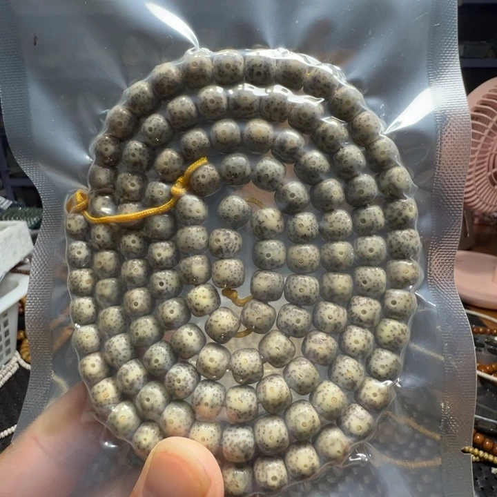 星月菩提手串石玉料奶奶灰9×8左右108颗0849号