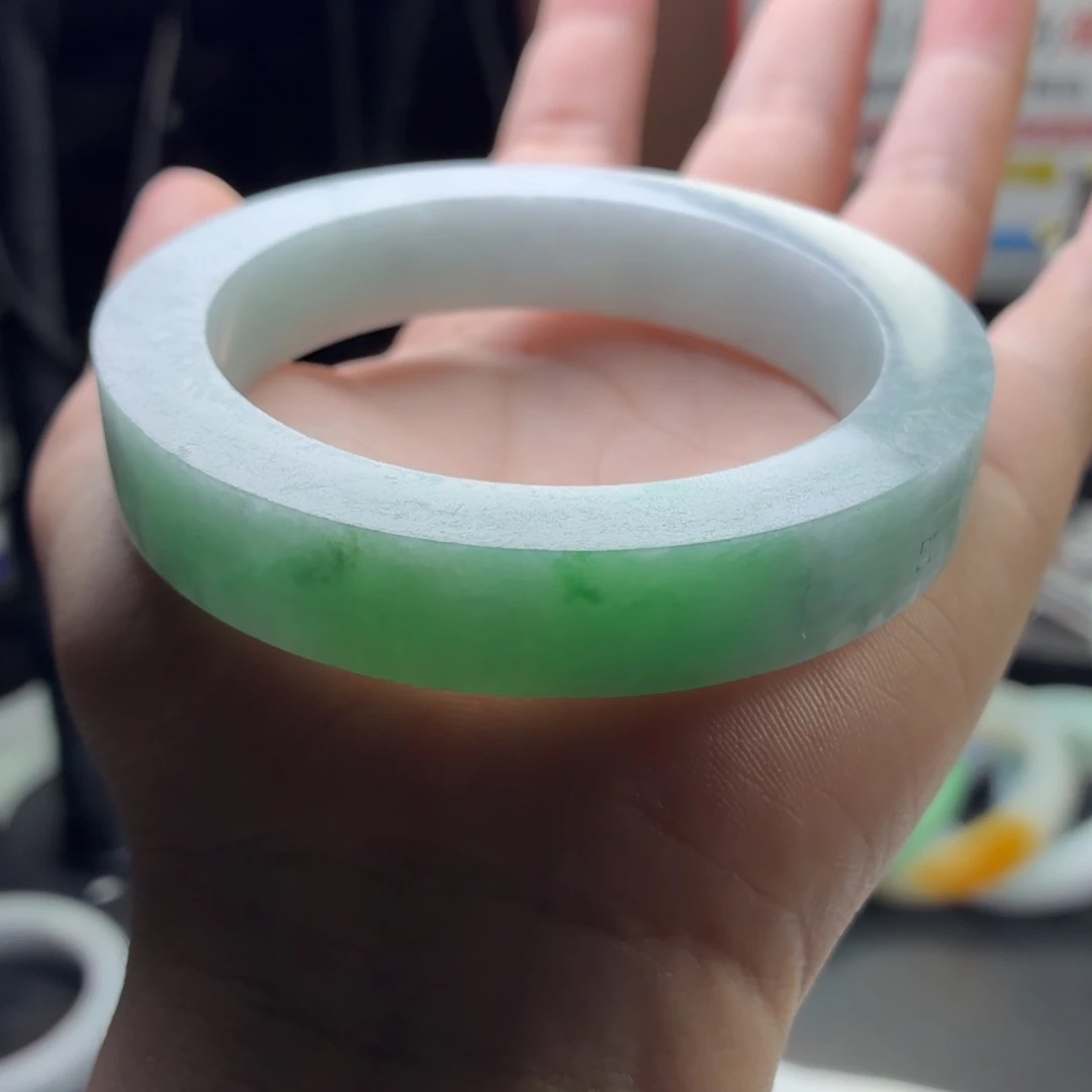 。***。未镶嵌翡翠定制翡翠
