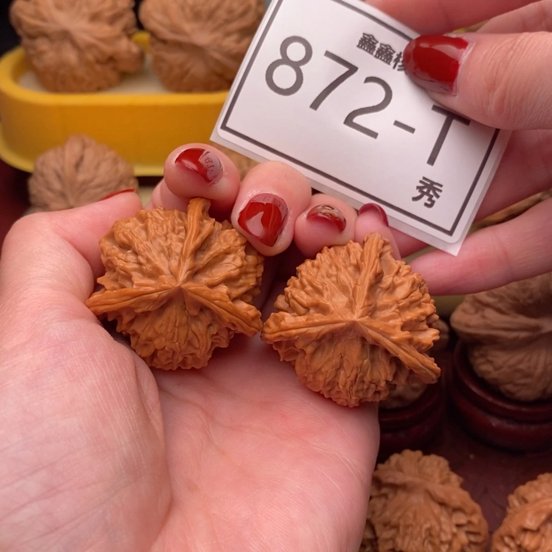 文玩核桃把件盘山奔36