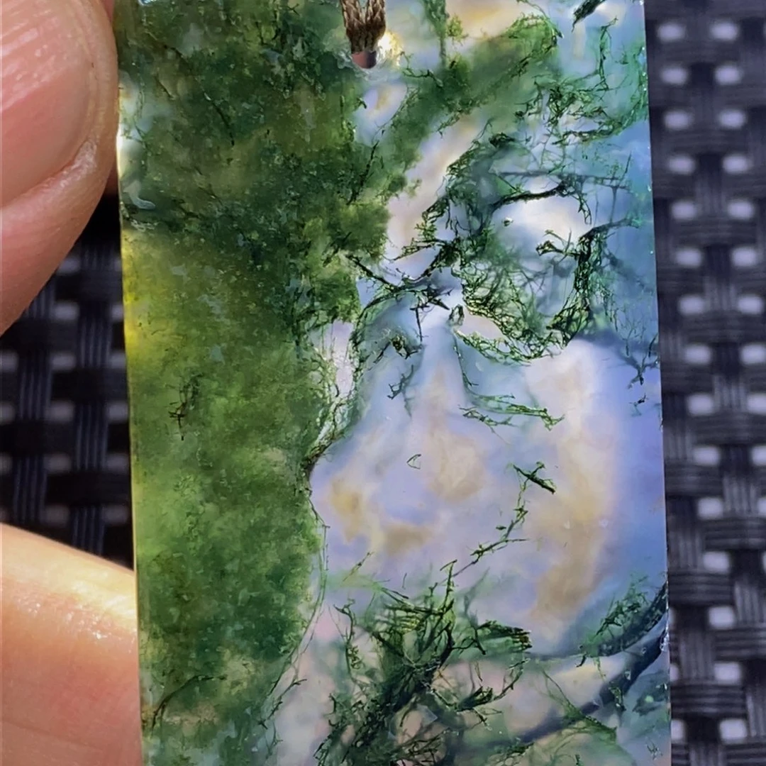 玛瑙/玉髓颈饰未镶嵌默**。