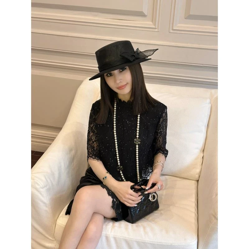 LUXURYMEMO【屋顶】黑色短款圆领套头流苏T恤上衣