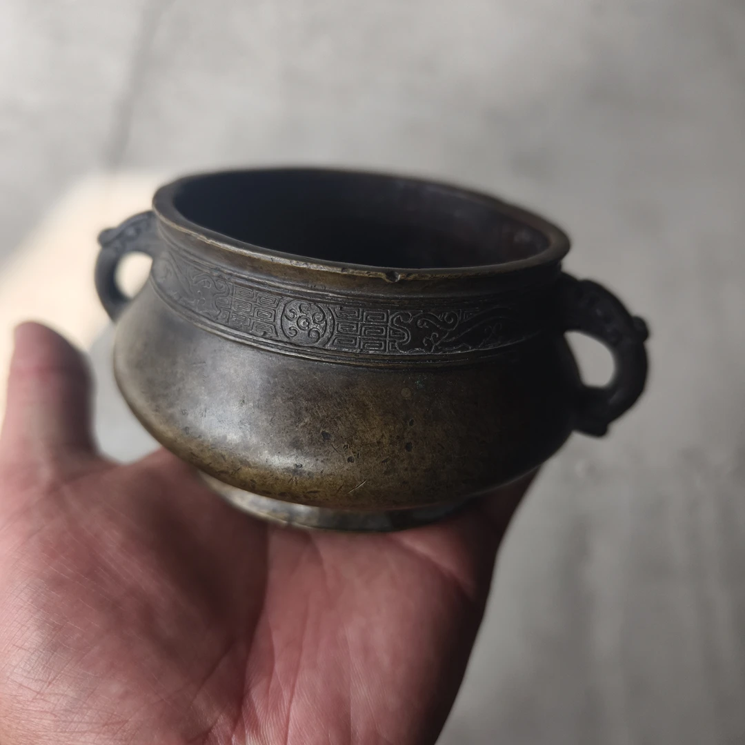 三足铜香炉充耳炉