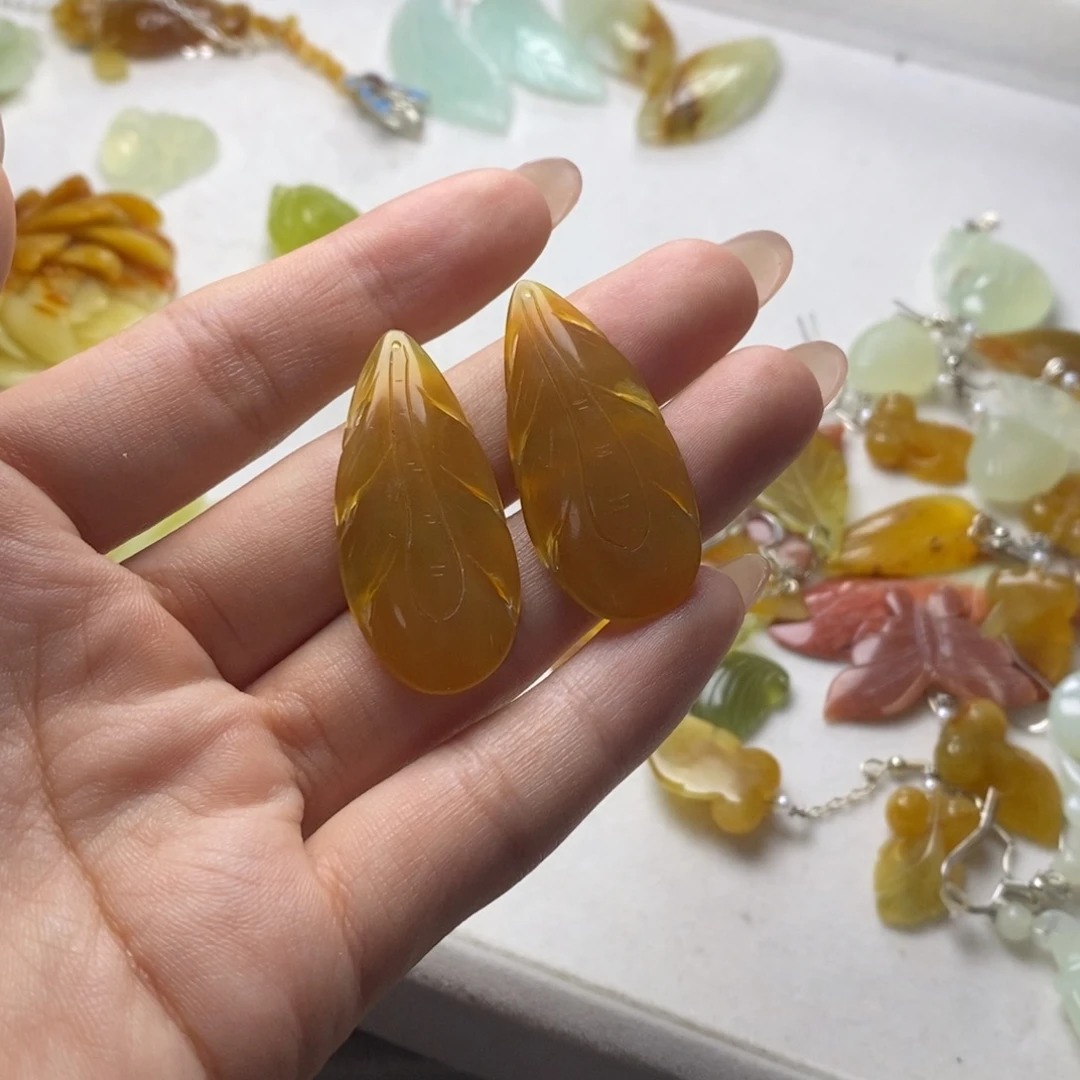 未镶嵌蛇纹石玉耳饰/颈饰