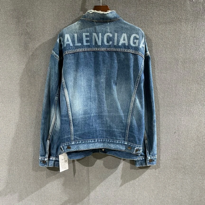 99新 Balenciaga/巴黎世家 （pm）背后logo破坏牛仔外套 38码/4336