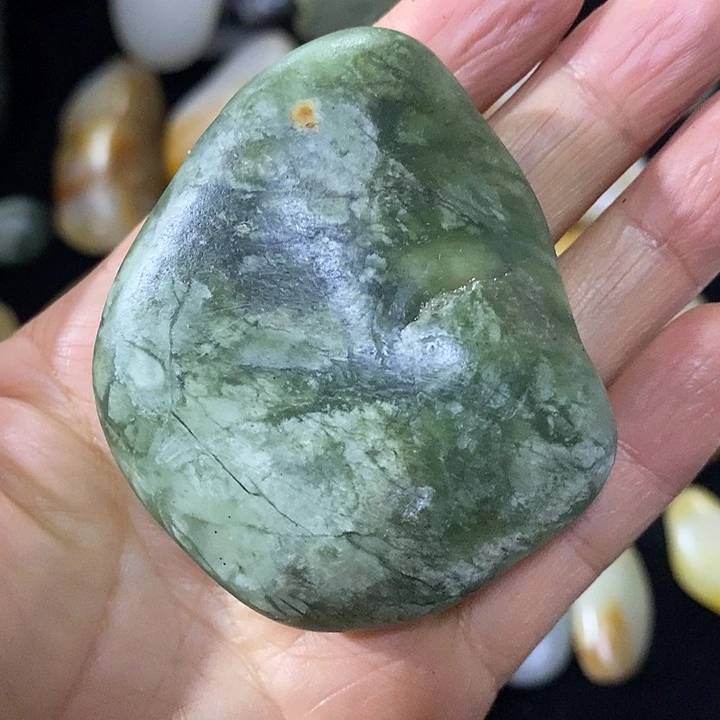 未镶嵌和田玉（糖玉）挂件