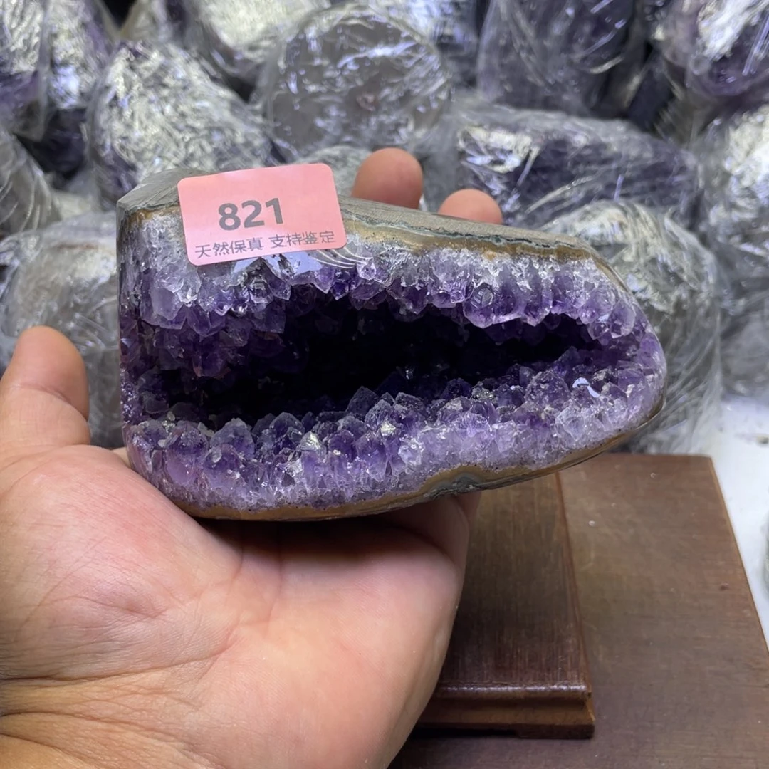 未镶嵌水晶大型摆件（非配饰）