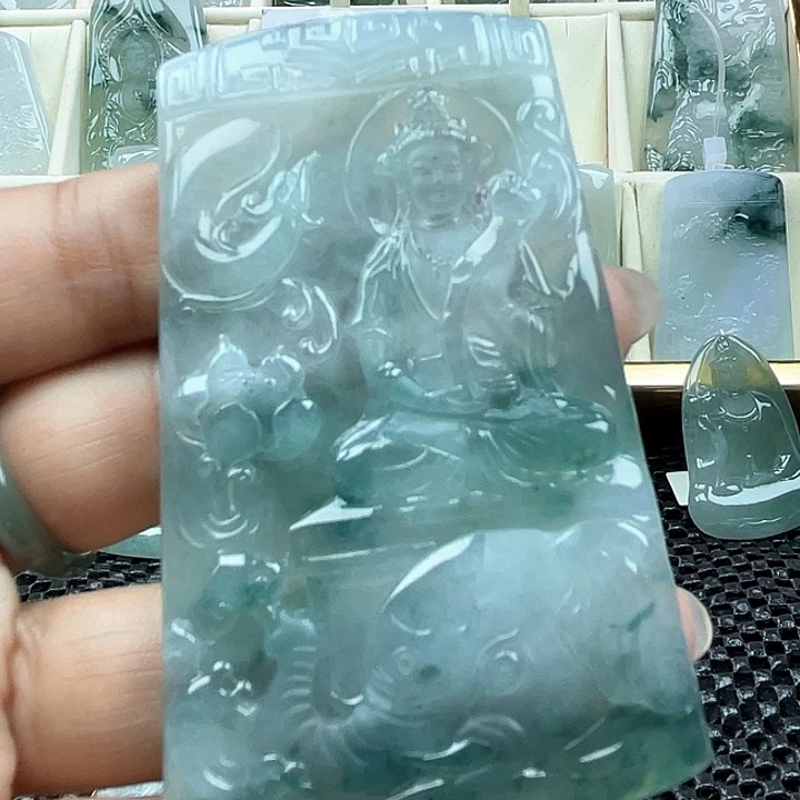 颈饰未镶嵌翡翠秋*天然翡翠普贤