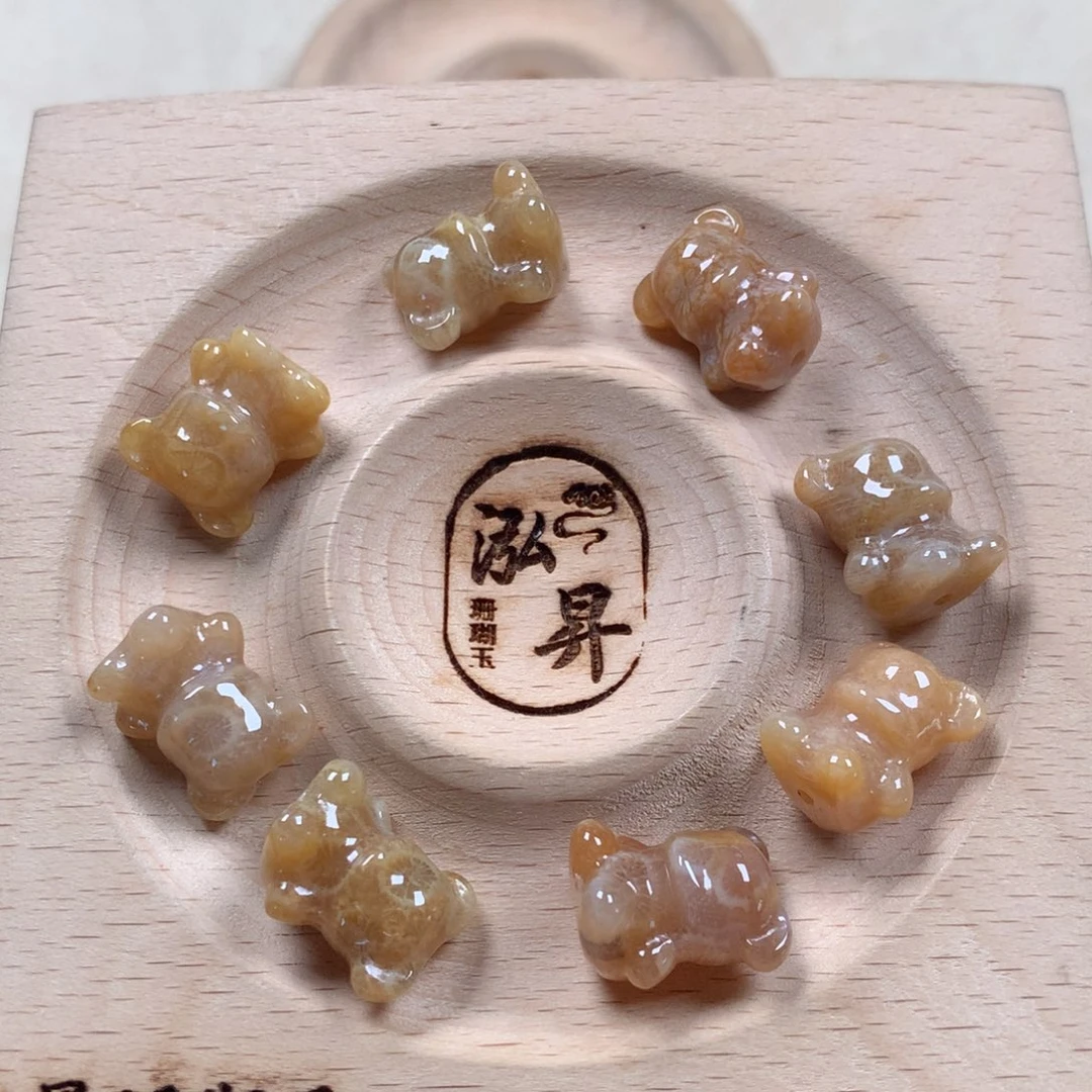 未镶嵌小暴力熊漏80/组。不挑。24硅化珊瑚（珊瑚玉）