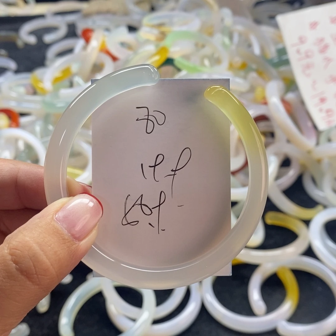 手镯玛瑙/玉髓未镶嵌80
