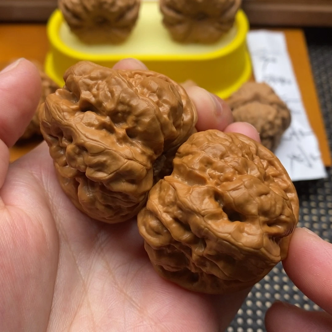 文玩核桃吊坠边42左右