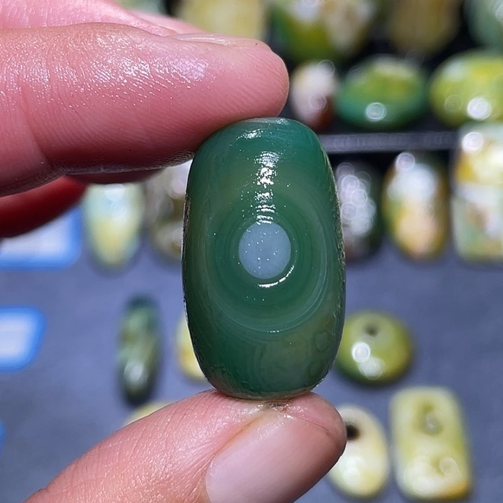 玛瑙/玉髓未镶嵌珠宝奇石