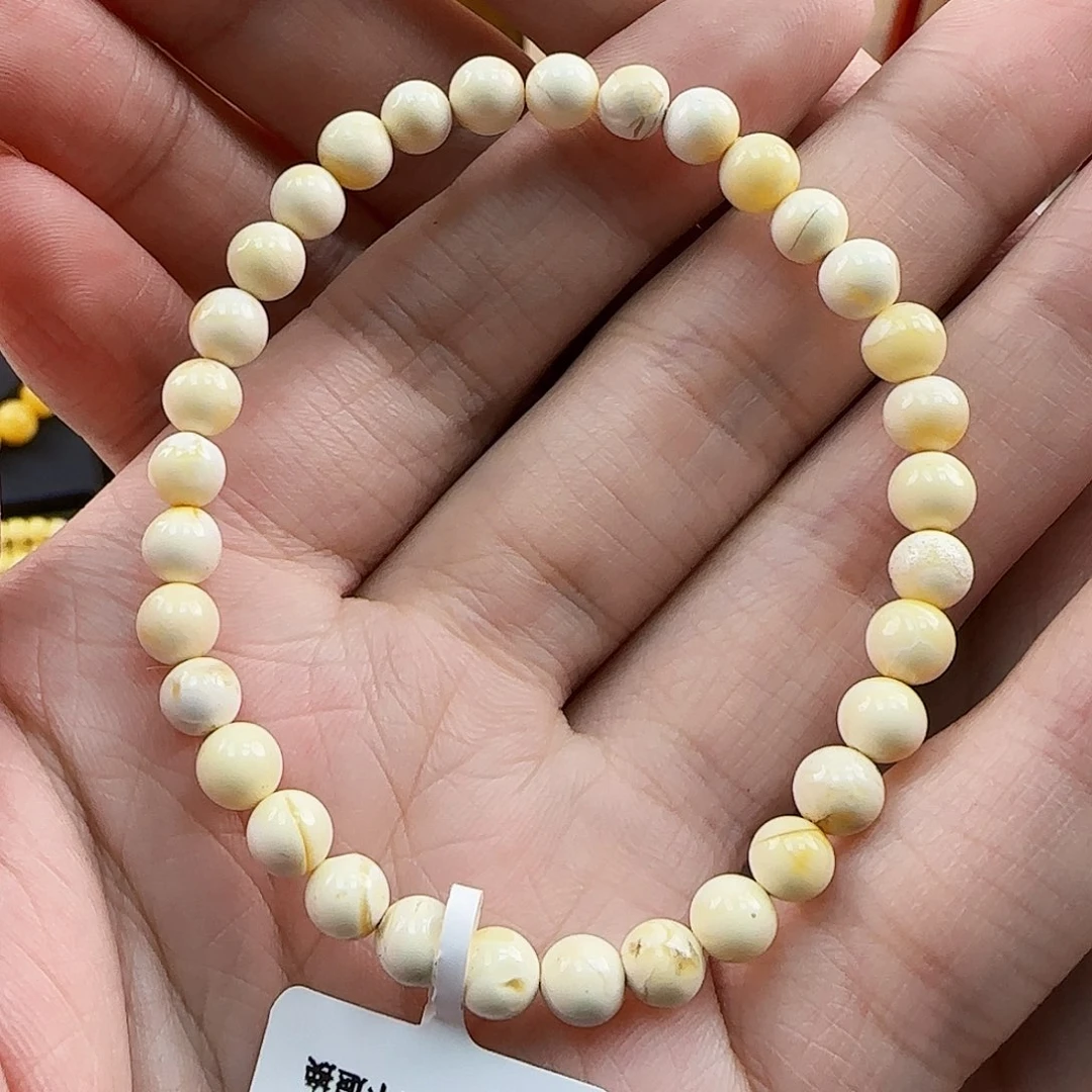 琥珀裸石未镶嵌蜜蜡