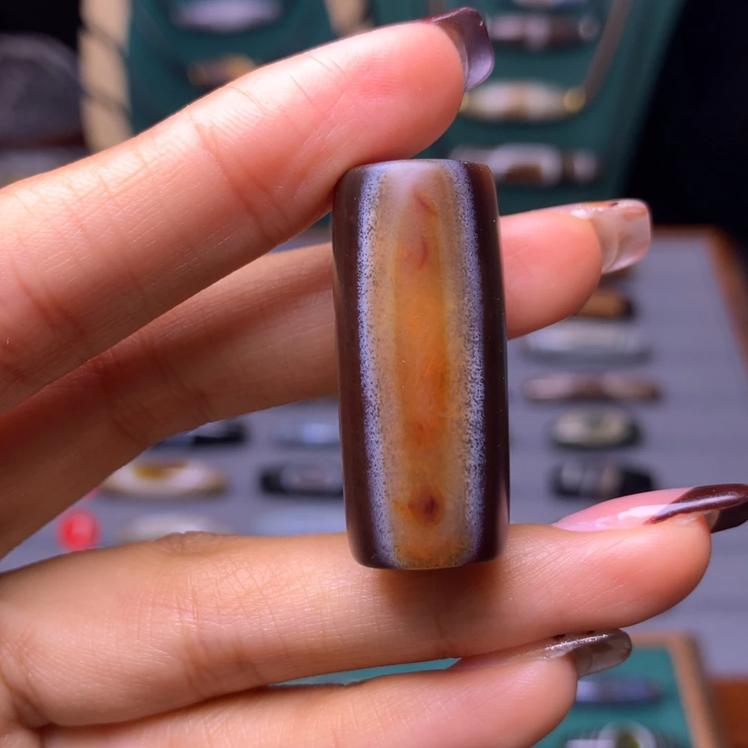 未镶嵌颈饰玛瑙/玉髓1*3