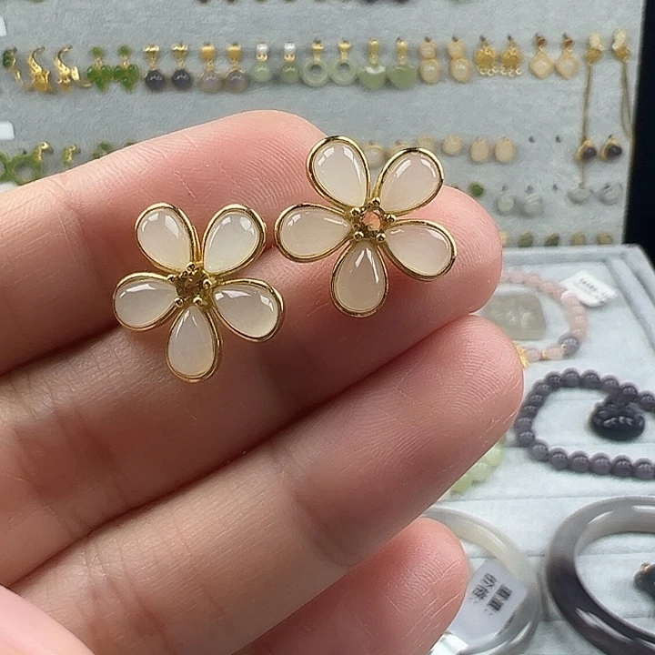 和田玉未镶嵌珠宝半成品