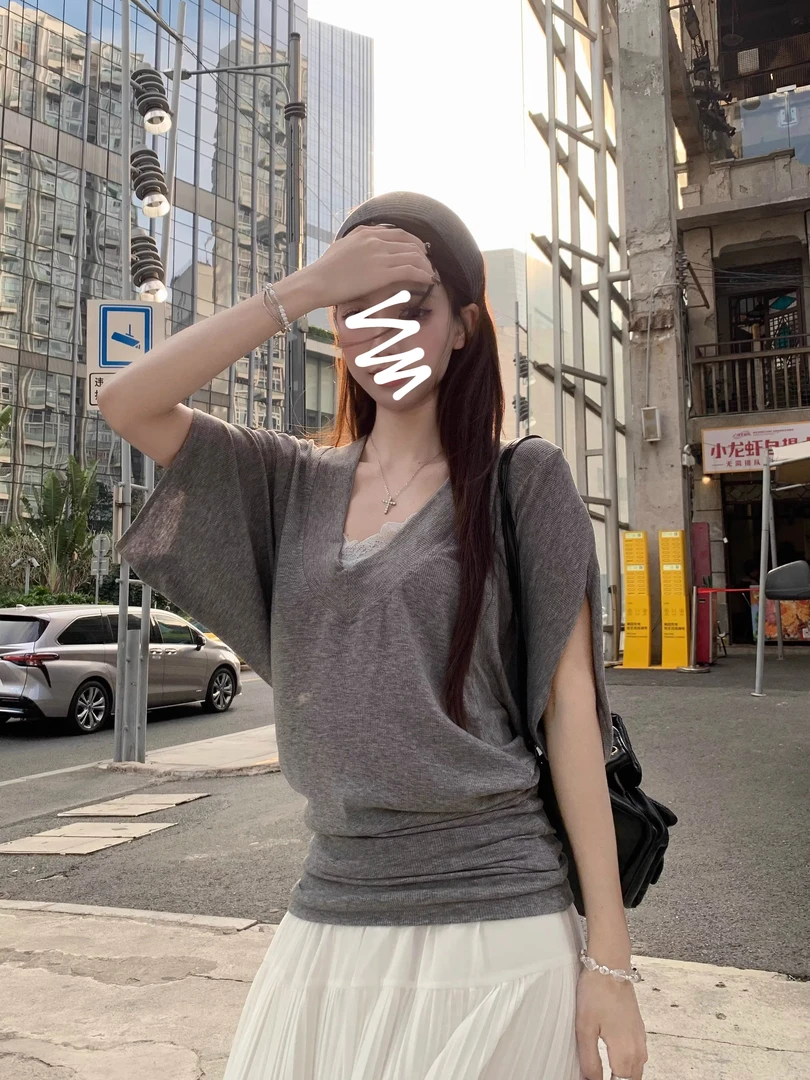 慵懒风宽松蝙蝠袖V领T恤夏季新款修身显瘦时尚百搭辣妹设计感短袖