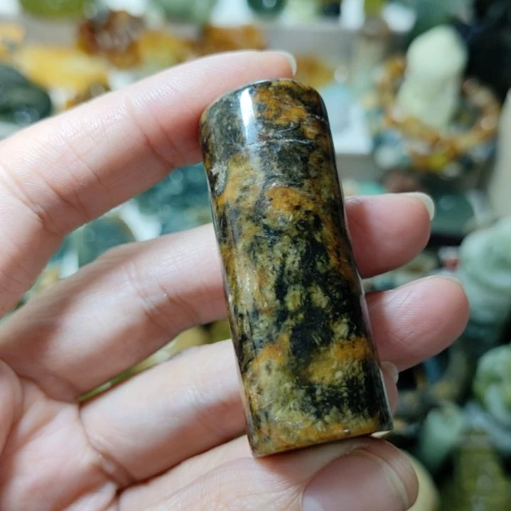 岫玉未镶嵌挂坠款式