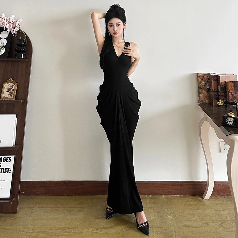 Malou 赫本风复古褶皱遮腰设计小V领修身显瘦连衣裙女K25D63071