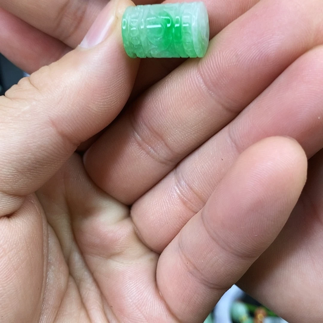 颈饰未镶嵌翡翠幸****定吊坠