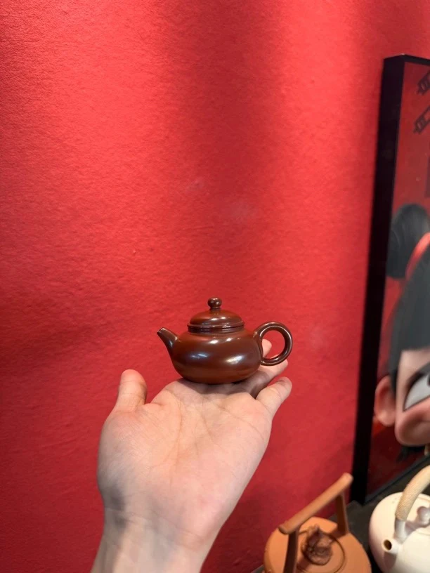 当代 小容天约40～50毫升一杯茶迷你全手工薄胎潮州手拉壶388