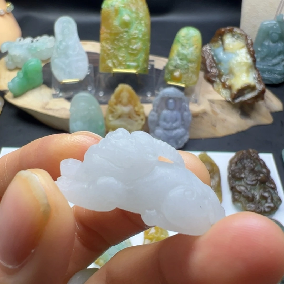 定制翡翠未镶嵌缅甸翡翠Ａ货挂件貔恘