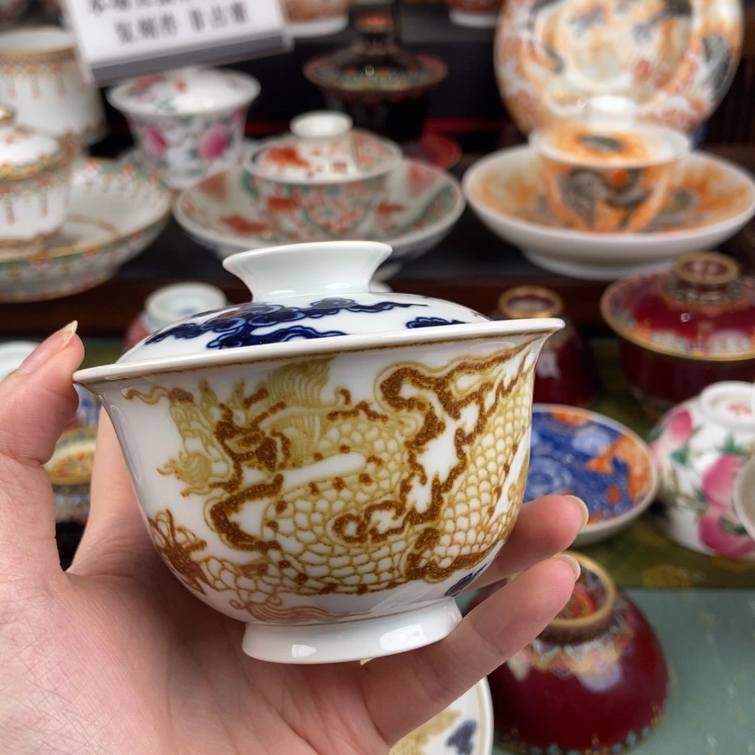 陶瓷的设计师是一个人