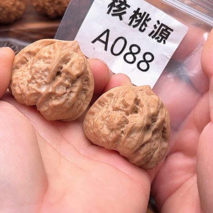 把件文玩核桃箭毒蛙40