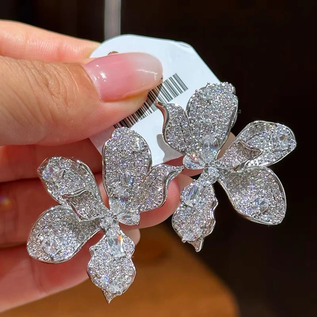 铜合金耳饰 2740-0080新款复古花瓣花朵镶钻耳环奢华气质