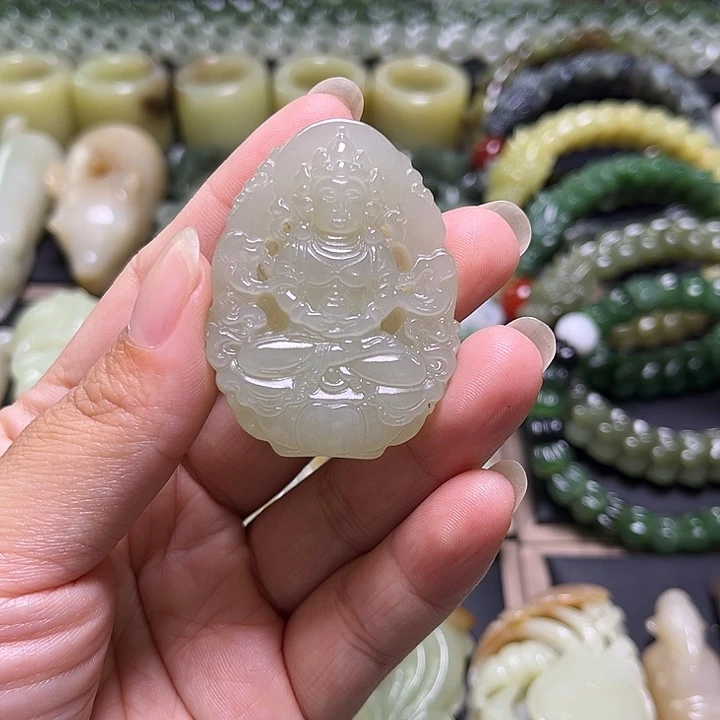 和田玉未镶嵌挂件