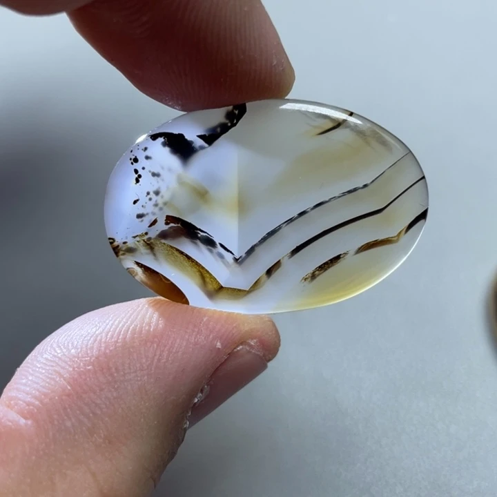 玛瑙/玉髓颈饰未镶嵌老**o