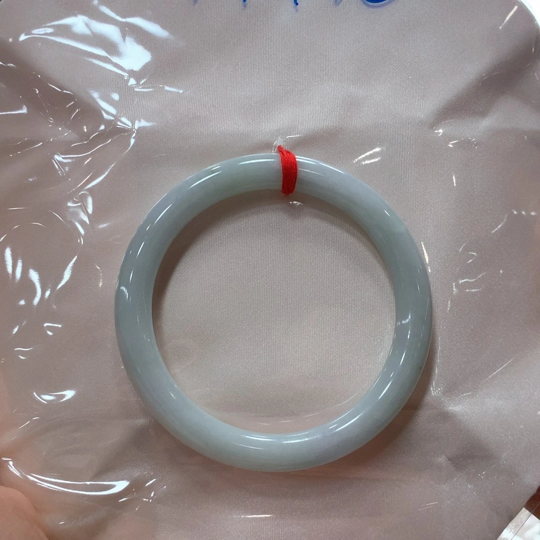 翡翠手镯未镶嵌买断