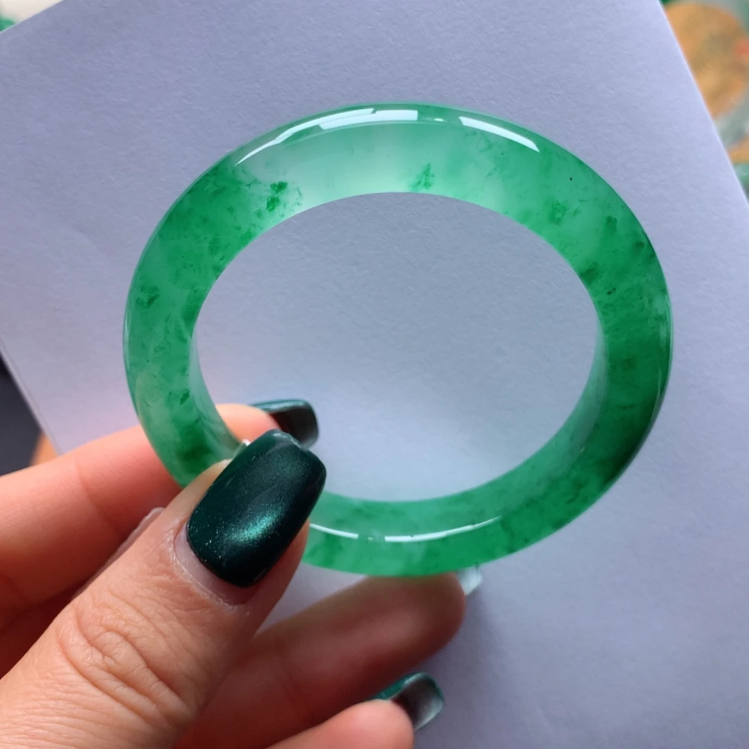 石英质玉未镶嵌手镯