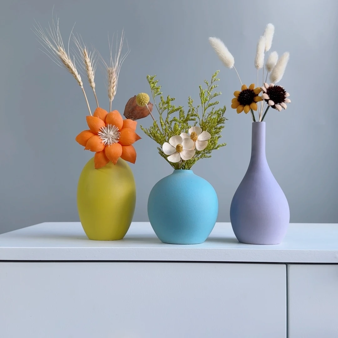 摆件陶瓷小花瓶含花总高约20-30cm