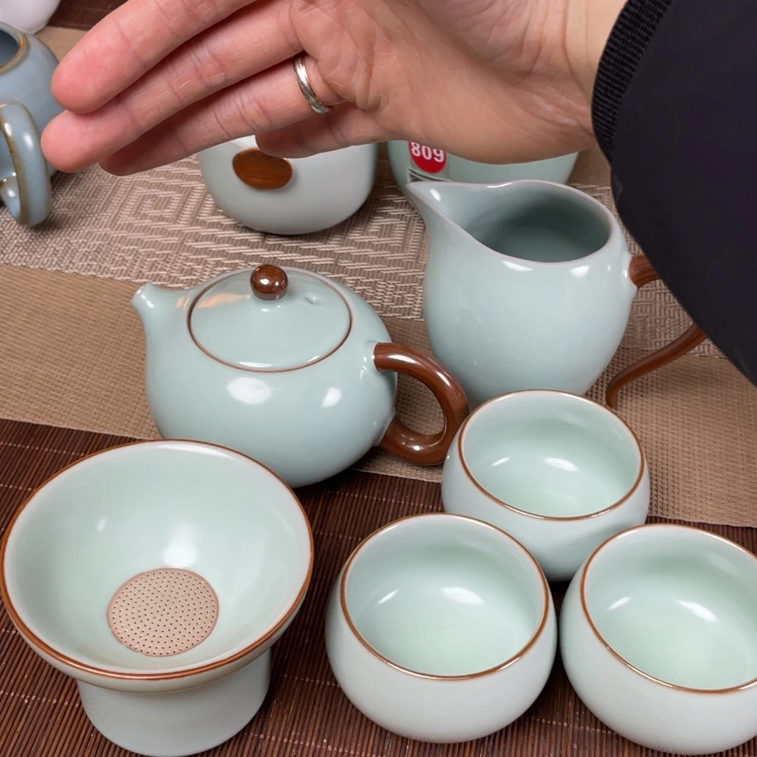 瓷片。。。。。。。。。。。。。。。。。。