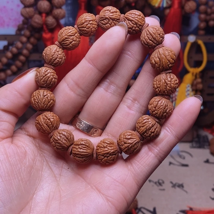 吊坠桃核龙纹桃枭