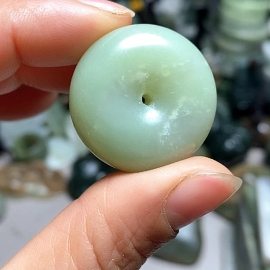 未镶嵌和田玉（糖玉）珠宝半成品