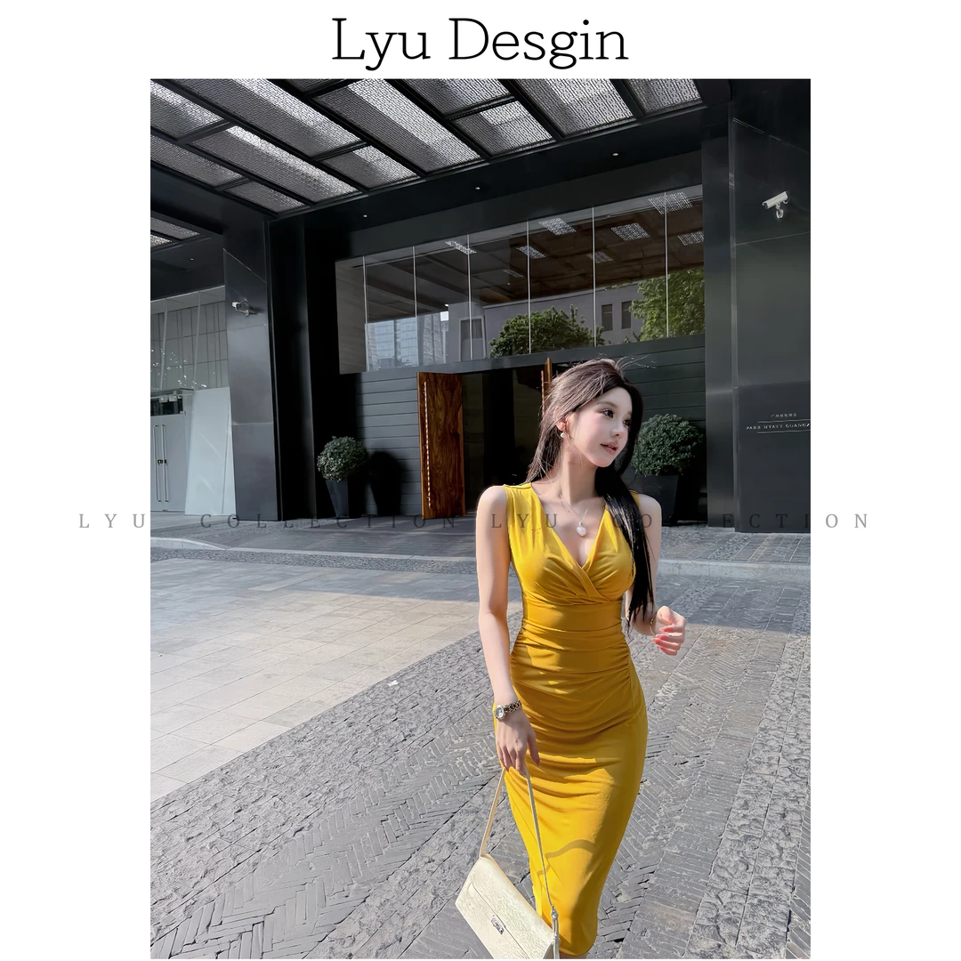LYU【撩人进阶】 气质御姐V领显瘦连衣裙001