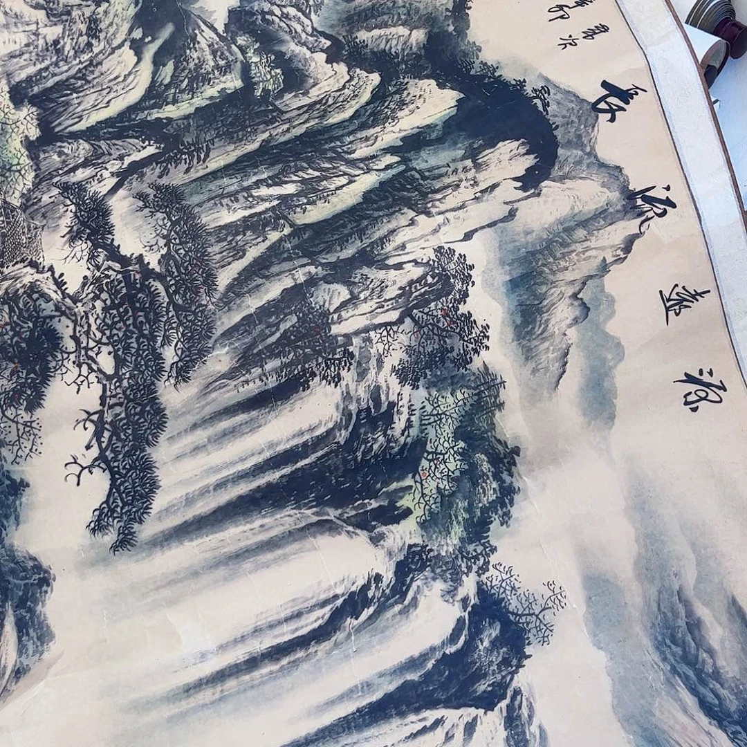 摆件，破损，水渍，轴坏都是正常的
