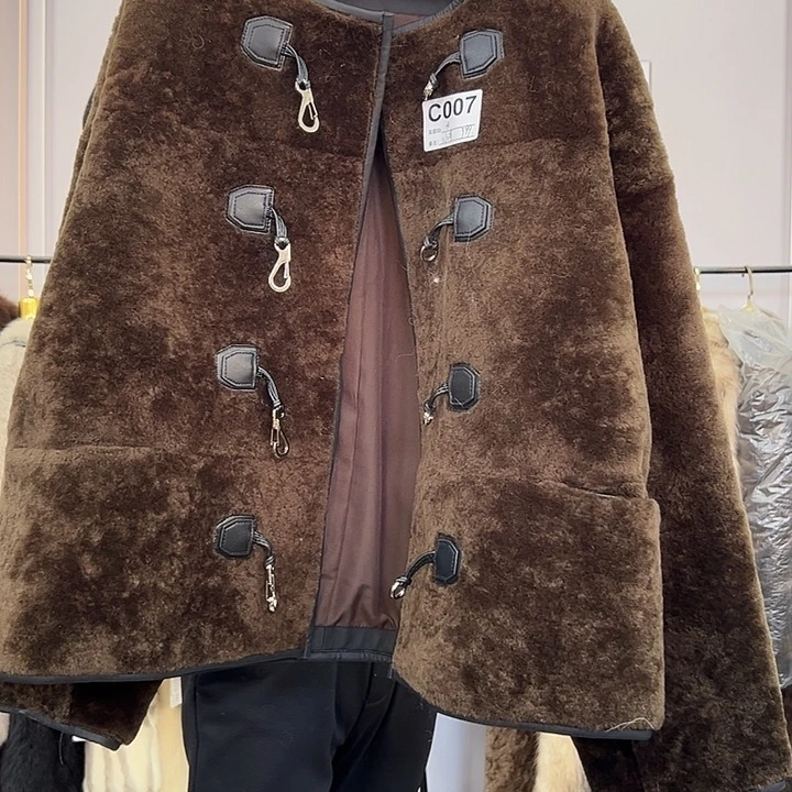 爱***觉恒玖新款女装外套007小