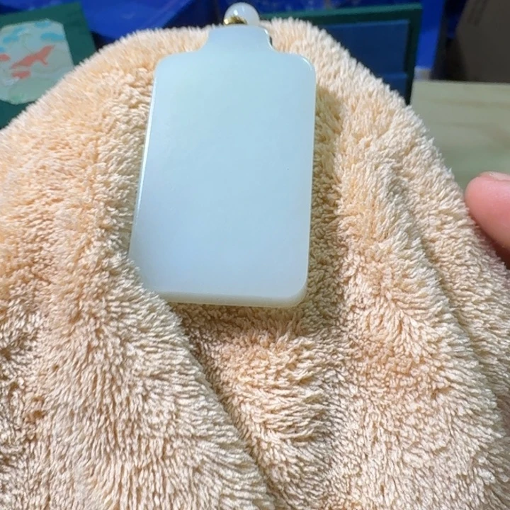 未镶嵌和田玉（糖玉）挂件