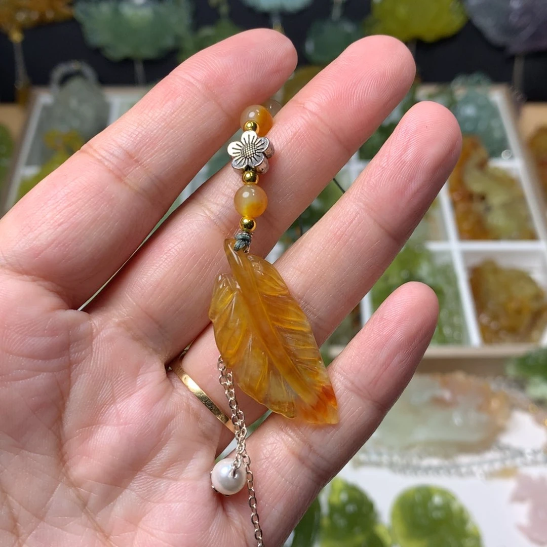 合金蛇纹石玉吊坠(赠链)