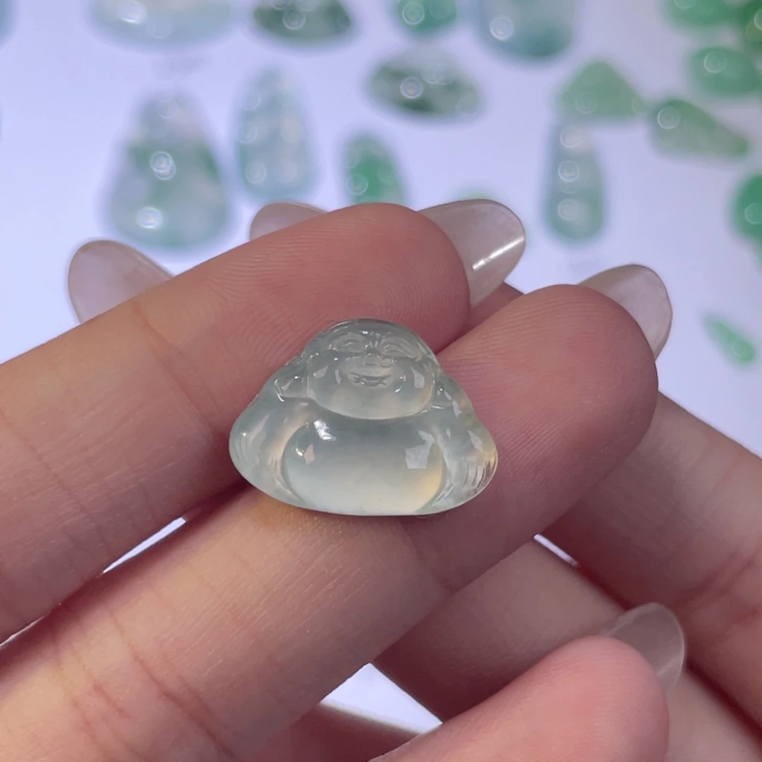 翡翠未镶嵌颈饰裸石