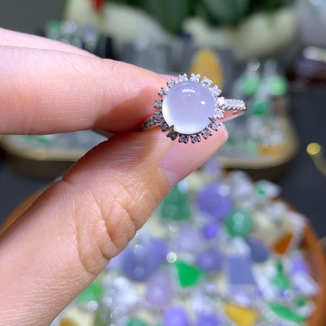 翡翠颈饰18K金镶嵌翡翠吊坠项链